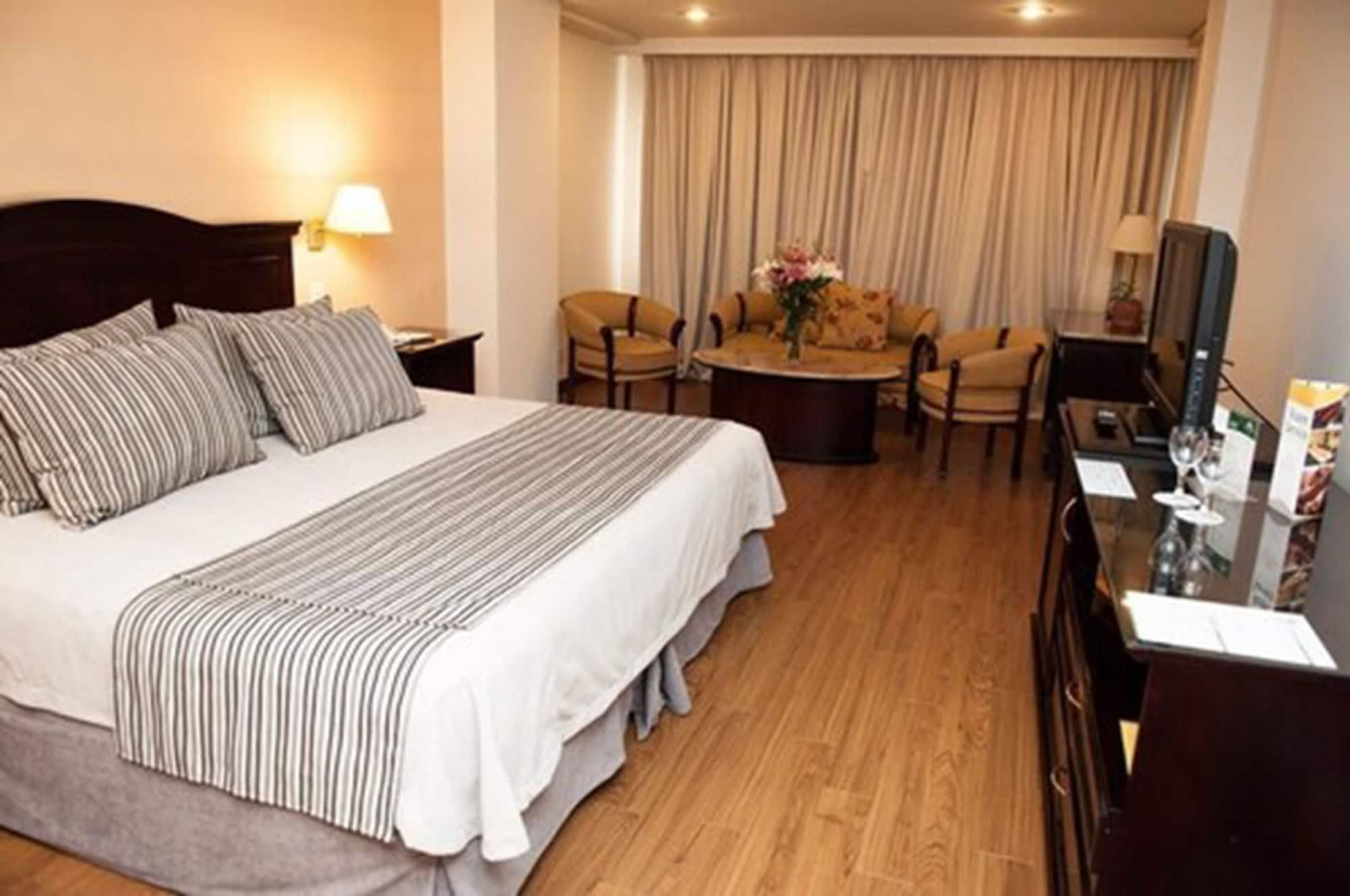 Casa Real Hotel ซัลตา ภายนอก รูปภาพ